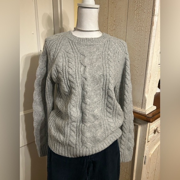 Rachel Zoe Light Gray Knit Sweater - Picture 2 of 12